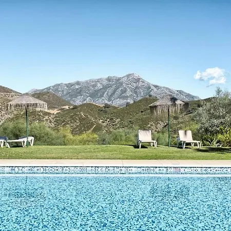 Duplex Penthouse Rooftop Terrace Sea Views Wifi Benahavis